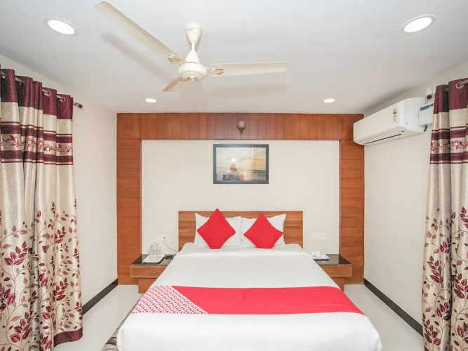 OYO 14835 Wagtail Suites