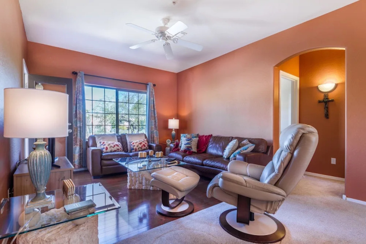 12th 205 - 2 Br Condo