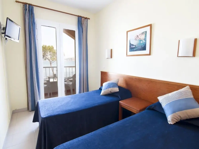 Studio with sea view