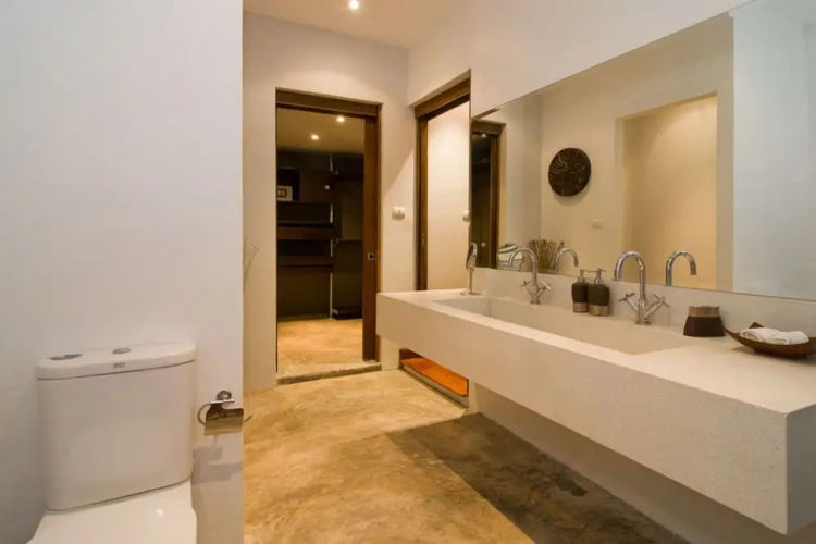 2 Bedrooms Villa