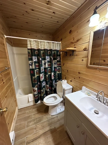2 Bedrooms Cottage with lake view