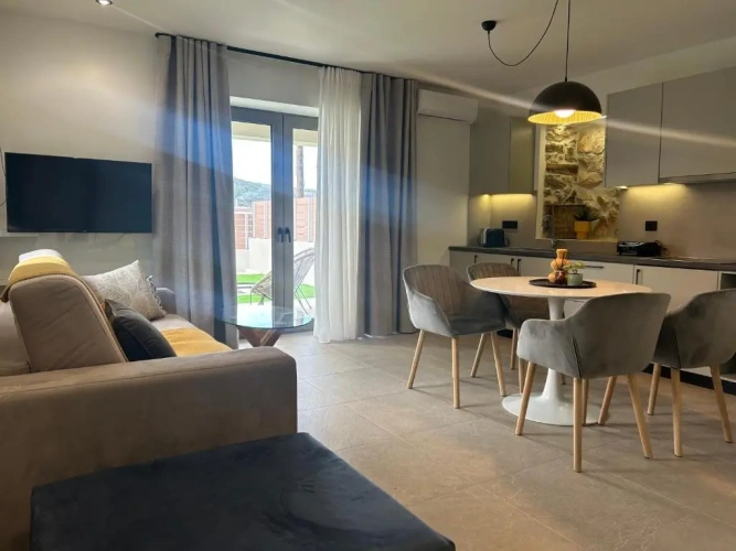 Superior Apartment