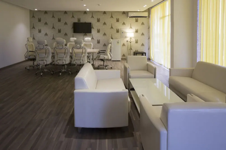 Golden Park Hotel
