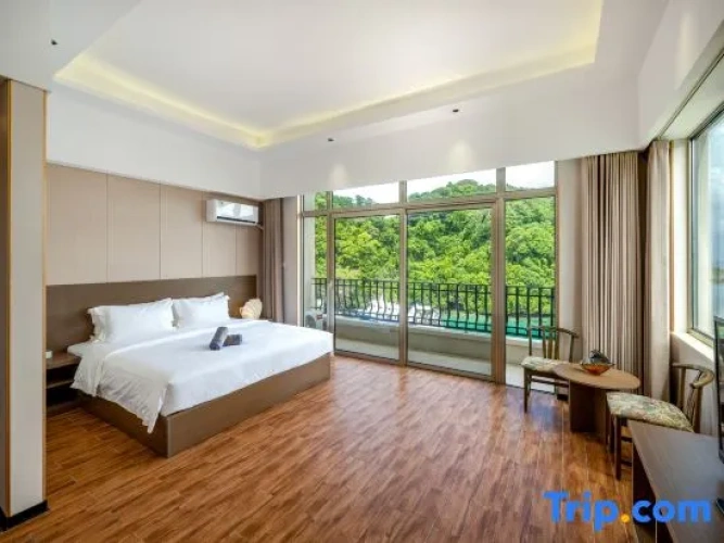 Premier room