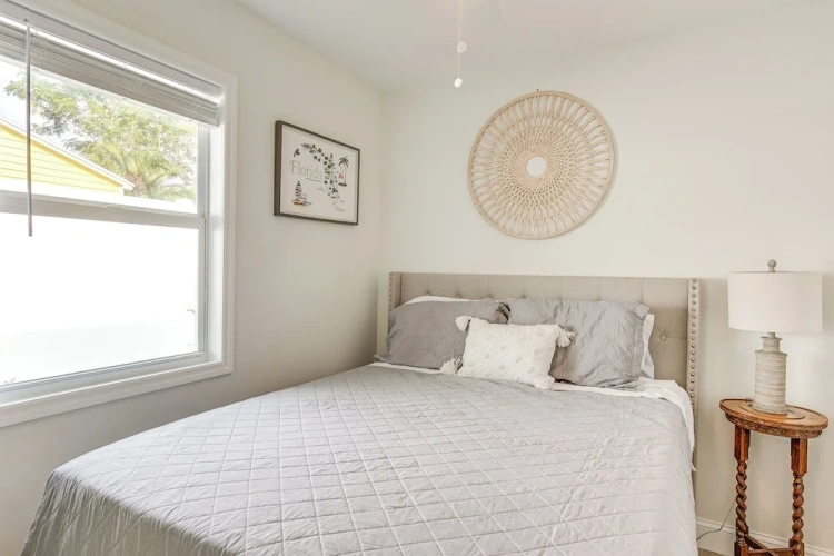 5 Bedrooms Cottage