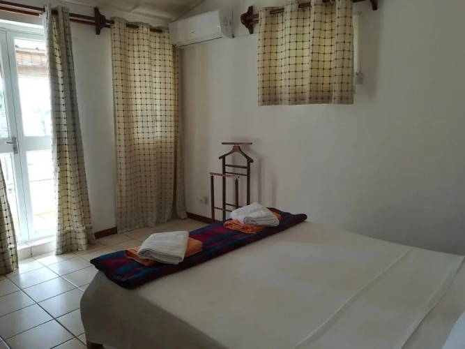 4 Bedrooms Classic Villa
