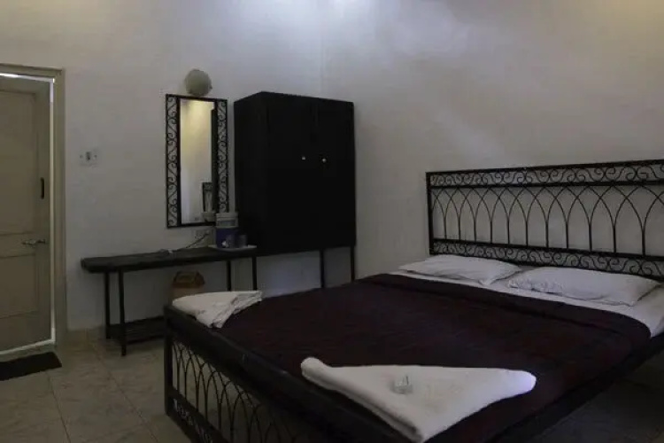 Bharat Hotel