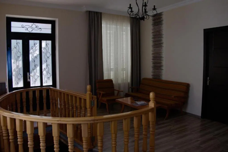 Guest House Aisi