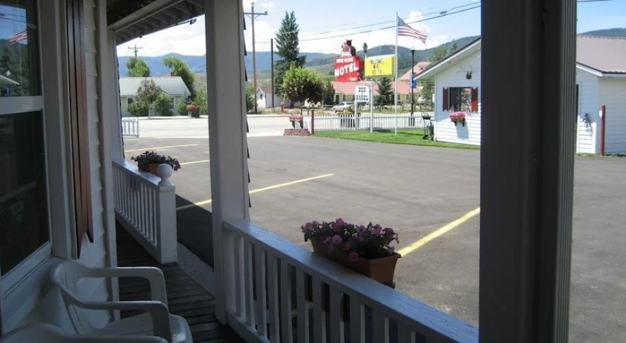 Trail Riders Motel