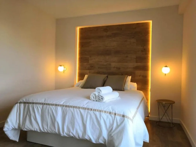 3 Bedrooms Apartment