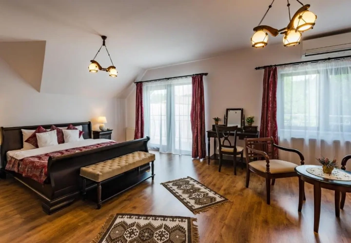 Deluxe Double room with balcony