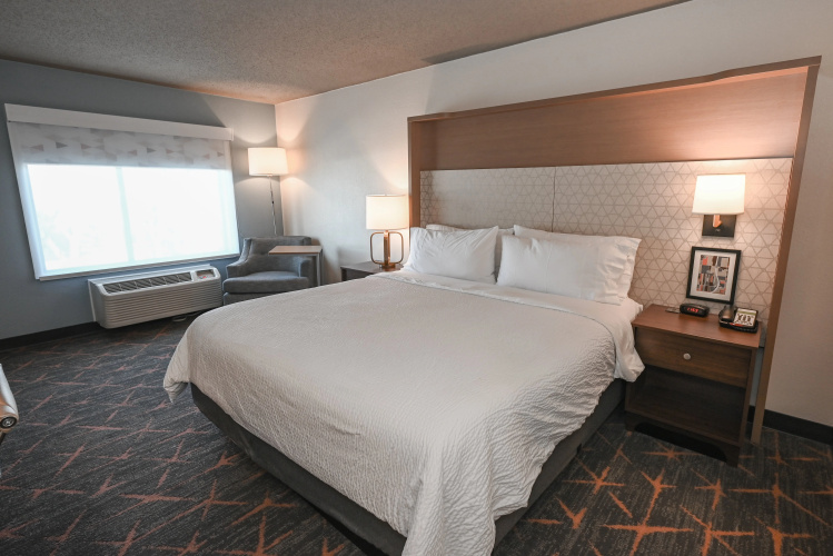 Holiday Inn Cleveland - Mayfield photo 7