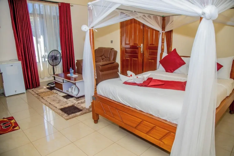 Deluxe Double room with balcony and with garden view