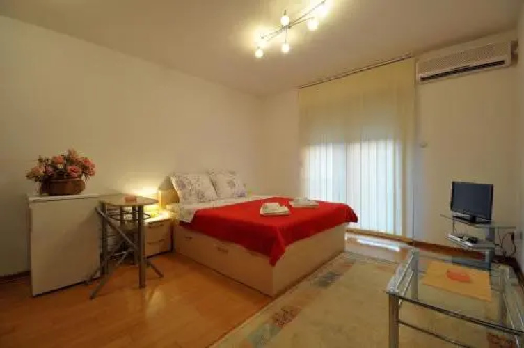 Apartments Iwa Centar