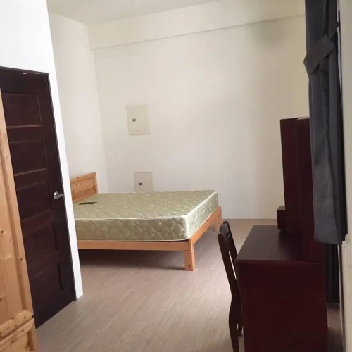 1 Bedroom Comfort room