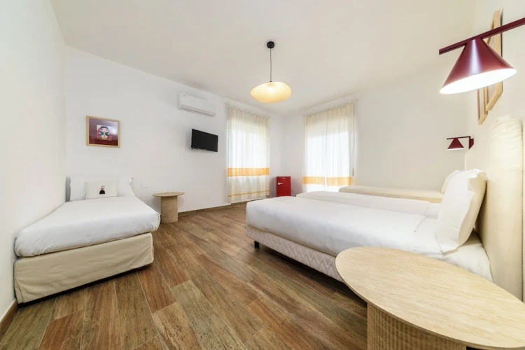 Standard Quadruple room with balcony
