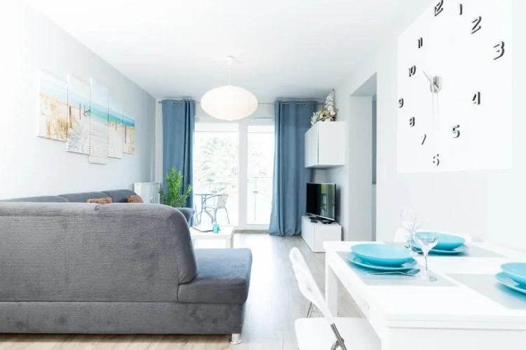2 Bedrooms Apartment