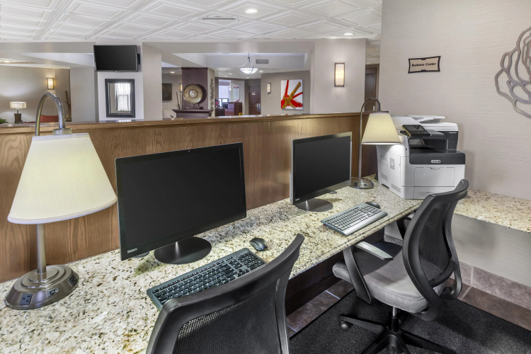 Best Western Plus Rose City Suites