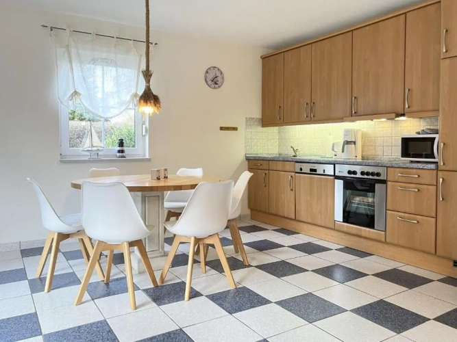 2 Bedrooms Cottage