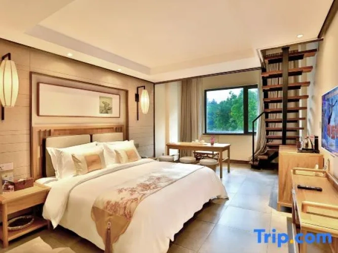 Quadruple Family Suite