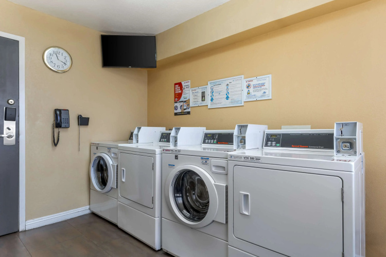 Best Western Plus Grosvenor Airport Hotel photo 33