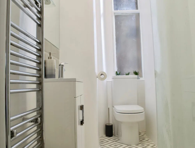 Modern New Town 1 Bedroom Apartment