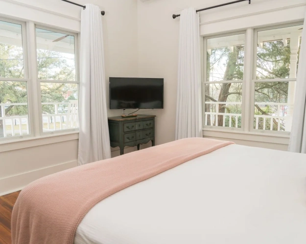 Luxury Double room with balcony and with city view