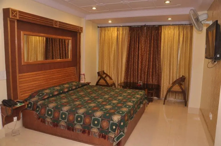 Cosmos Hotel