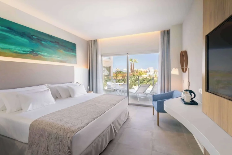 Pool Access Double room