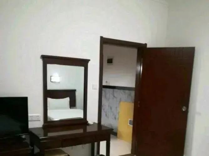 Delong Hotel
