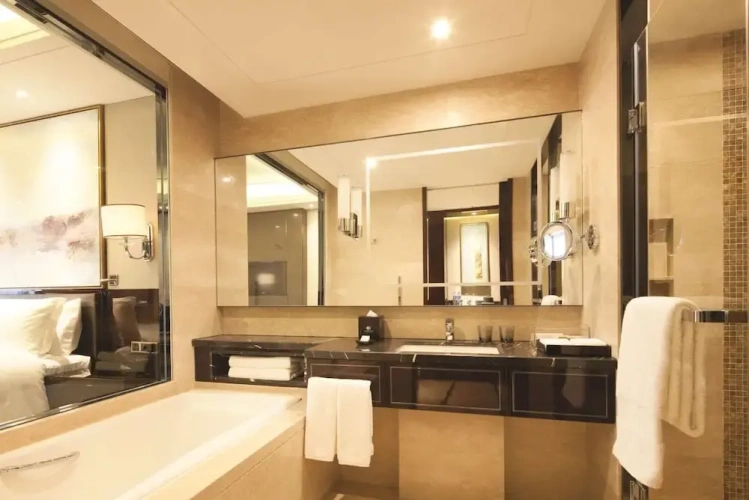 Deluxe Twin room with lake view