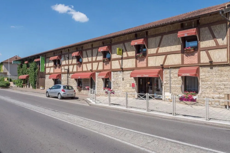 Hôtel Restaurant Laurent Perréal