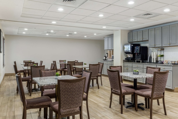 Best Western Plus New England Inn & Suites photo 24