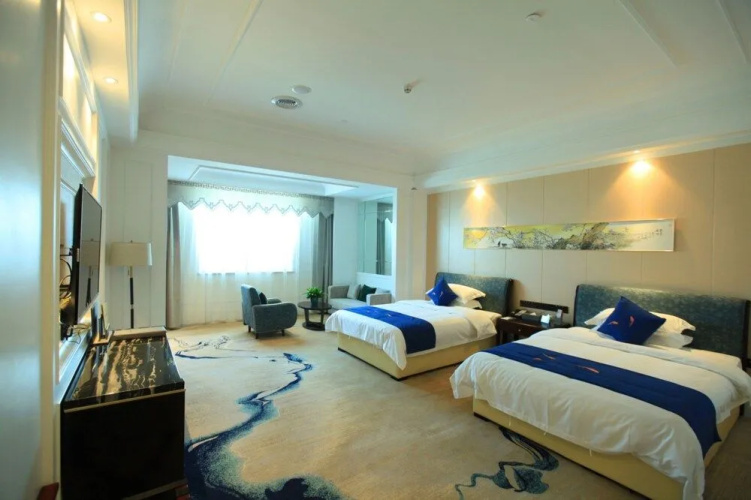 Liangchen Meijing Hotel