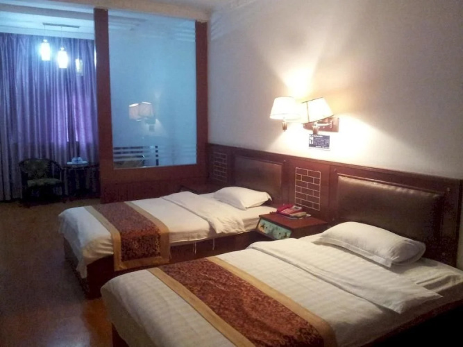 Libo Qianjin Hotel