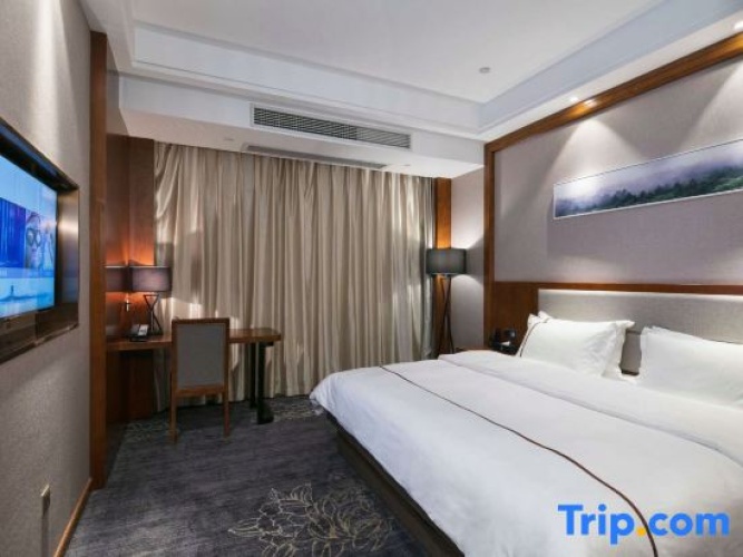 Deluxe Double Suite