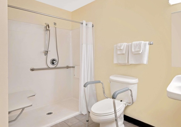 Days Inn Brookings photo 11