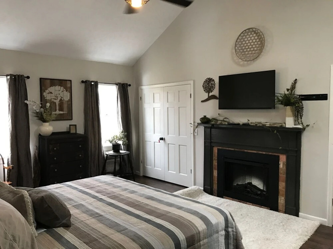 Creekside Inn
