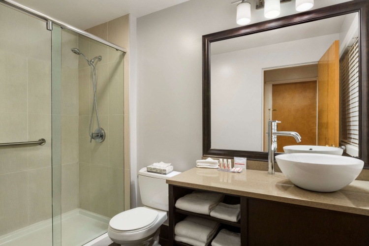 Days Inn by Wyndham Vancouver Downtown photo 9