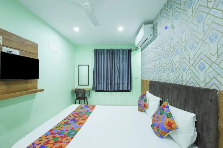 FabHotel Golden Comforts