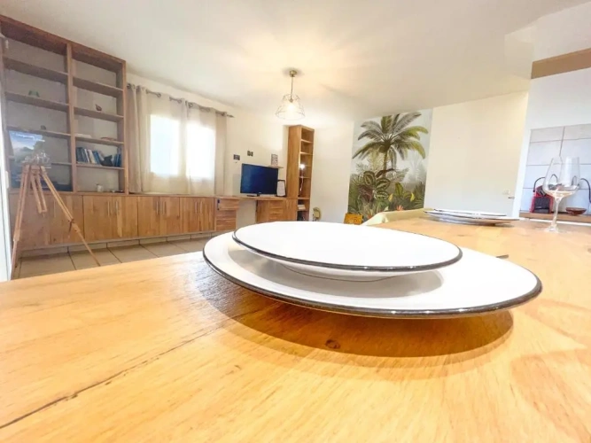2 Bedrooms Cottage