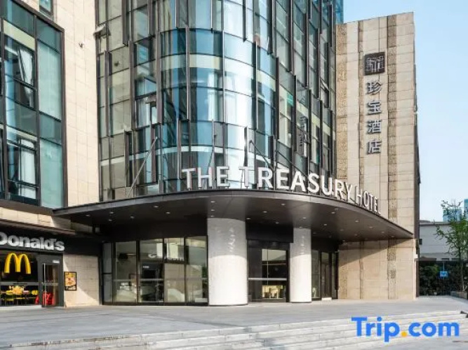 Shanghai Bund Riverside Treasury Hotel