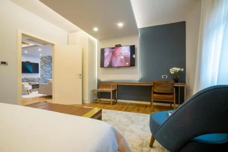 1 Bedroom Suite