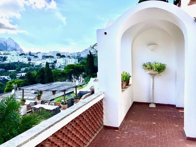 6 Bedrooms Villa with sea view