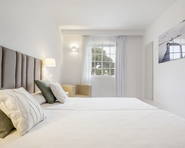 1 Bedroom Apartment with balcony