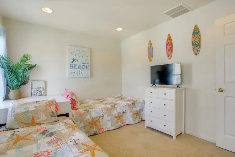 Brigantine Condo - Steps to the Ocean!
