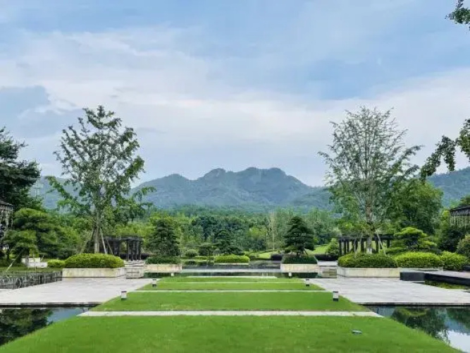 Narada Resort & Spa Phoenix Valley