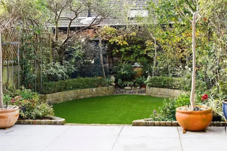 Spacious 4 Bed House, Battersea