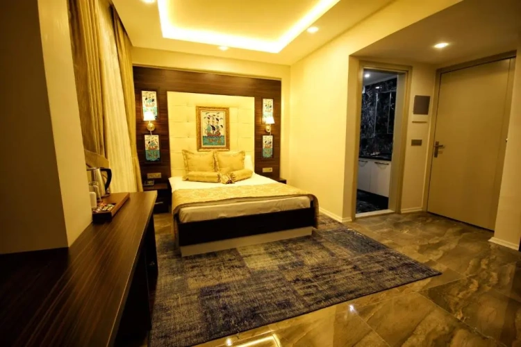 Quadruple room