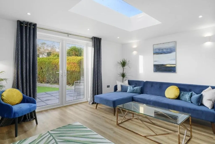 2 Bedrooms Cottage